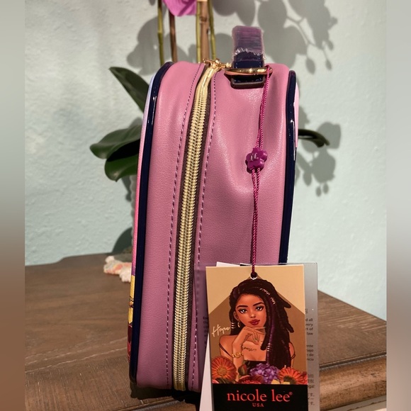 Nicole Lee Travel Handbag Romance in Paris - Picture 4 of 15